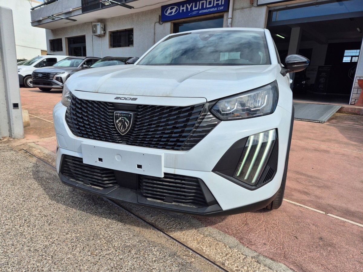 Peugeot 2008 1.2 hybrid Style 110cv e-dcs6 (9)