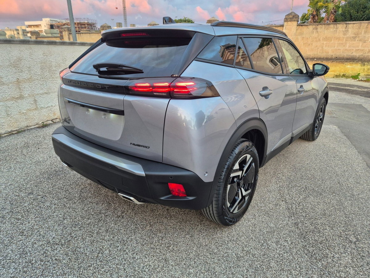 Peugeot 2008 1.2 hybrid Allure 110cv e-dcs6 (11)