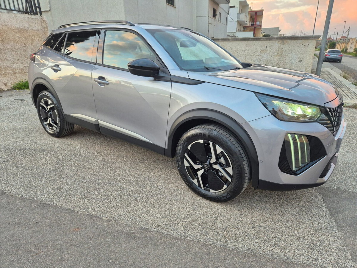 Peugeot 2008 1.2 hybrid Allure 110cv e-dcs6 (8)