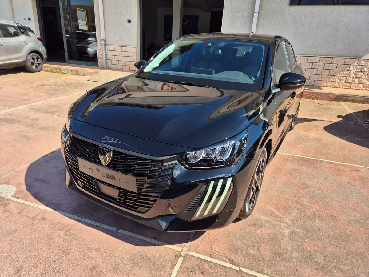 Peugeot 208 1.2 turbo Allure 100cv (3)