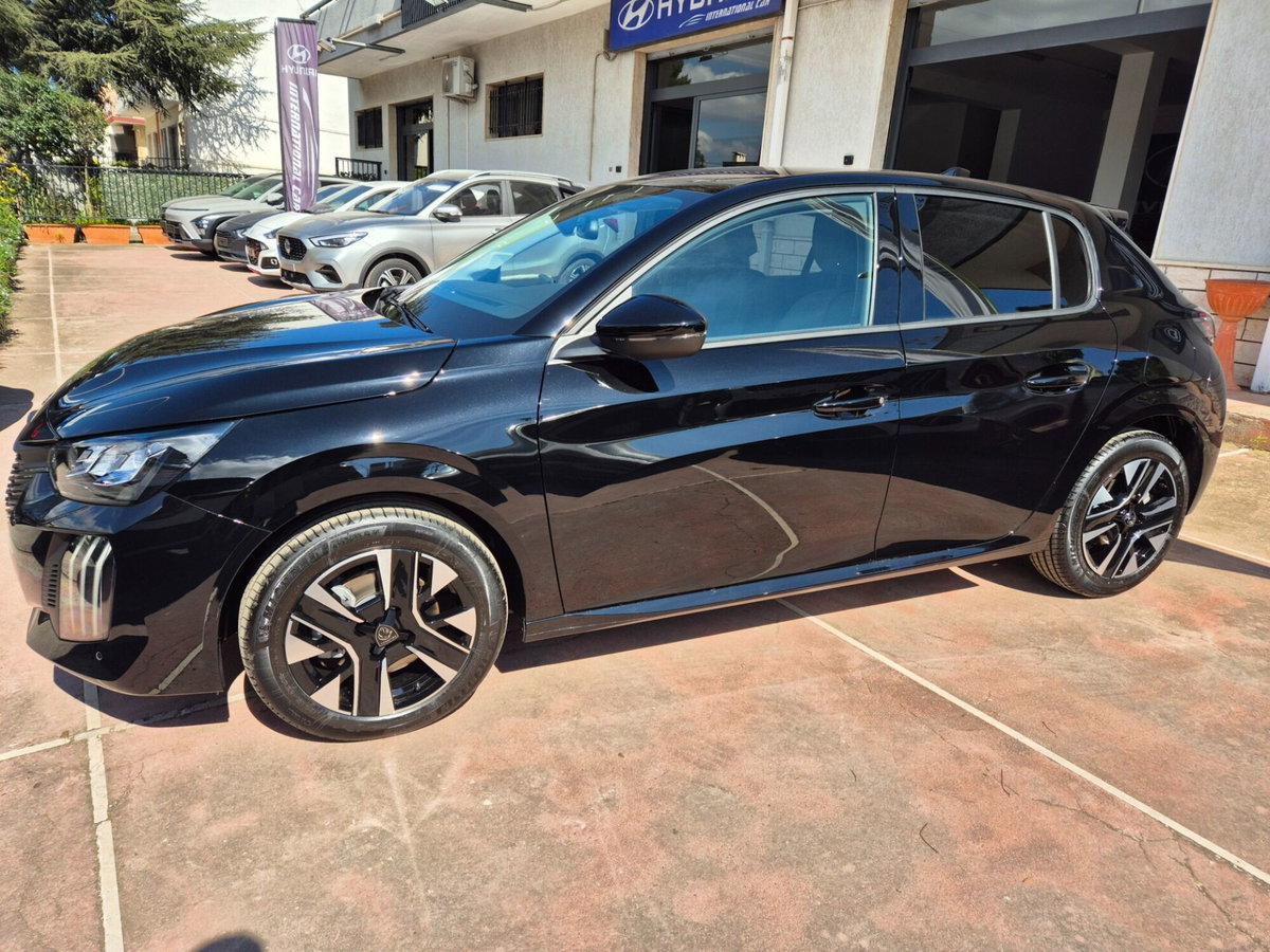 Peugeot 208 1.2 turbo Allure 100cv (7)