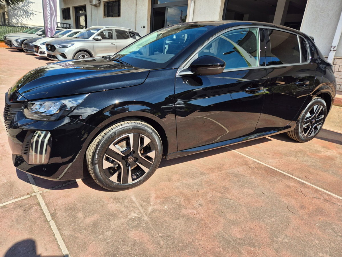 Peugeot 208 1.2 turbo Allure 100cv (8)