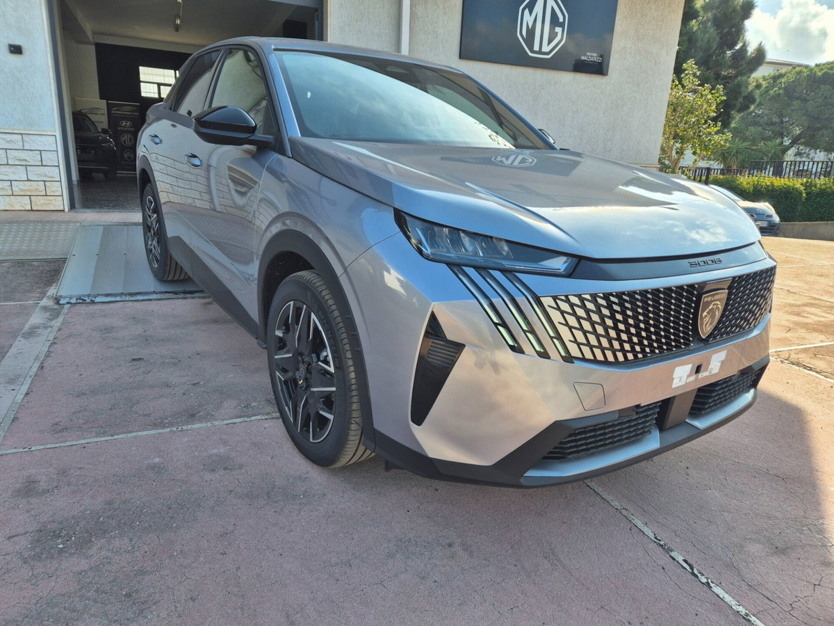Peugeot 3008 1.2 hybrid Allure 145cv e-dcs6 (11)
