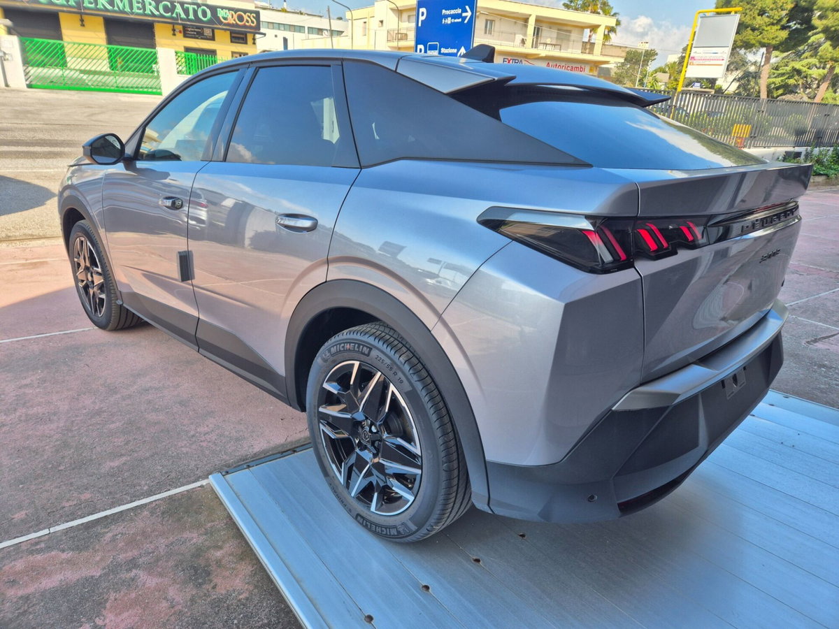 Peugeot 3008 1.2 hybrid Allure 145cv e-dcs6 (15)