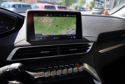 Peugeot 3008 BlueHDi 130 S&S Allure (15)