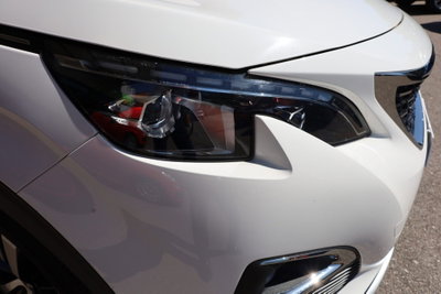 Peugeot 3008 BlueHDi 130 S&S Allure (8)