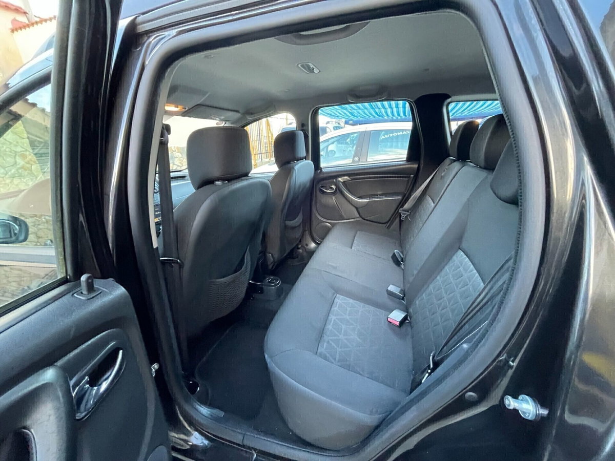 Dacia Duster 1.5 dCi 110CV 4x2 Lauréate (12)