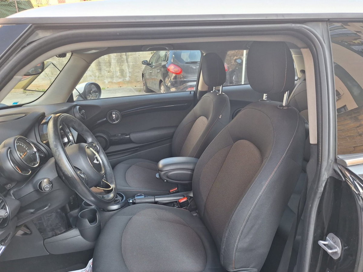 MINI Mini 1.5 Cooper D (15)
