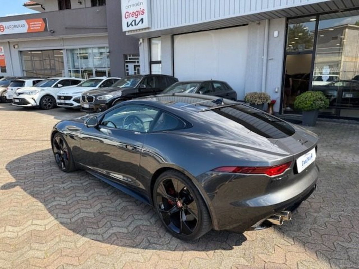 Jaguar F-Type Coupé 5.0 V8 450 CV aut Coupé R-Dynamic Black (4)