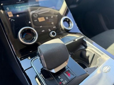Land Rover Range Rover Velar 2.0D I4 204 CV (15)