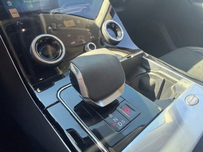 Land Rover Range Rover Velar 2.0D I4 204 CV (16)