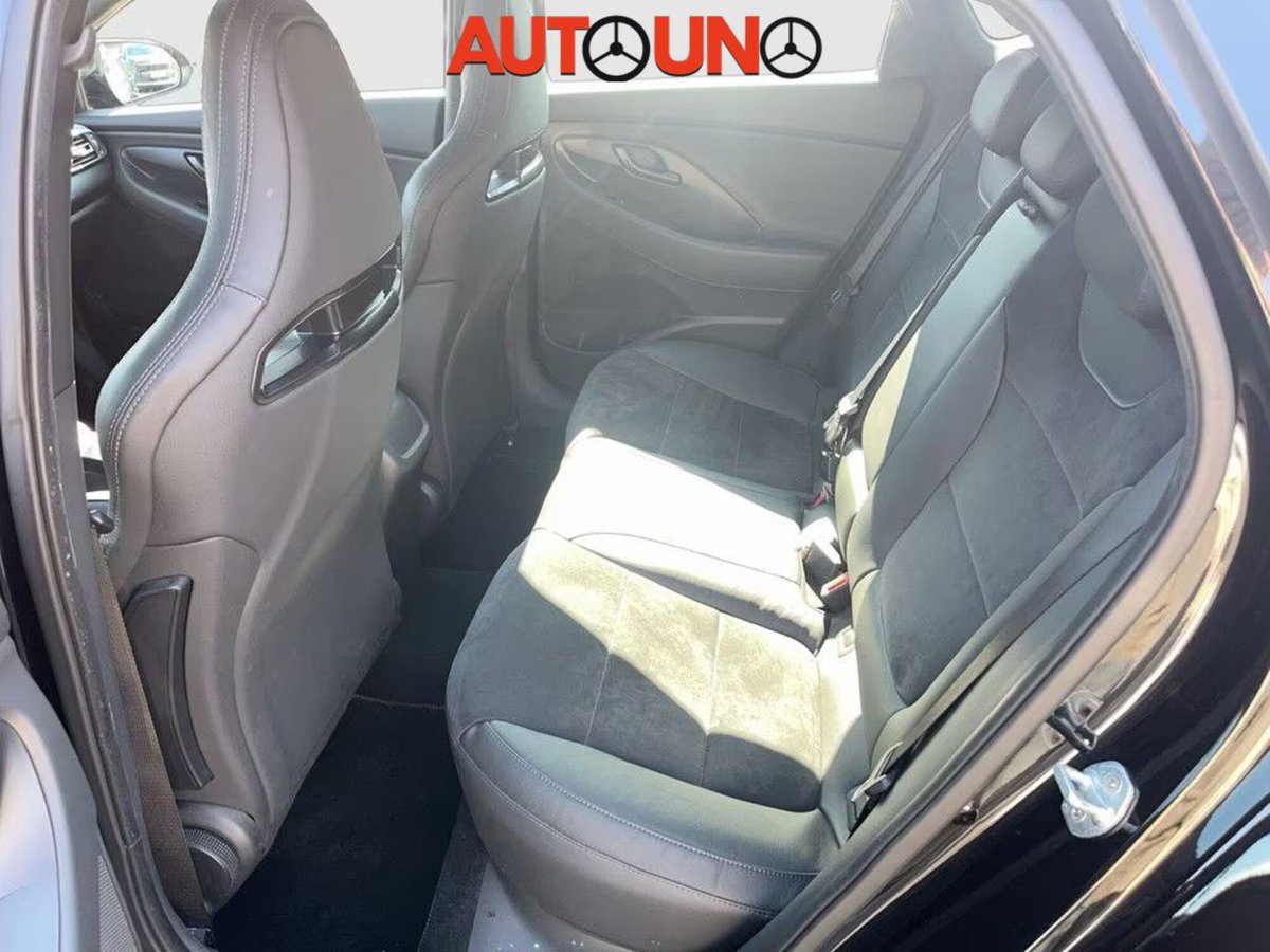 Hyundai i30 Fastback 2.0 T-GDI 280 CV DCT N Performance (14)