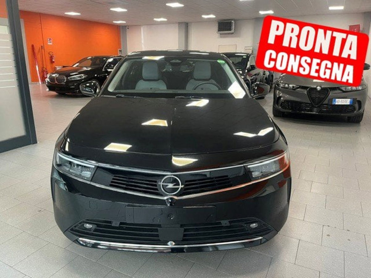 Opel Astra 1.2 Turbo 110 CV Elegance
