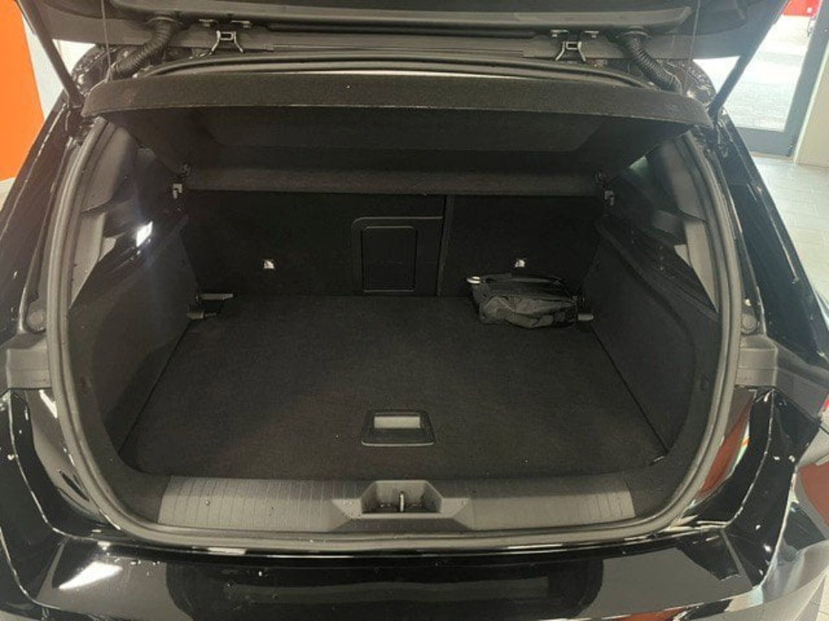 Opel Astra 1.2 Turbo 110 CV Elegance (13)