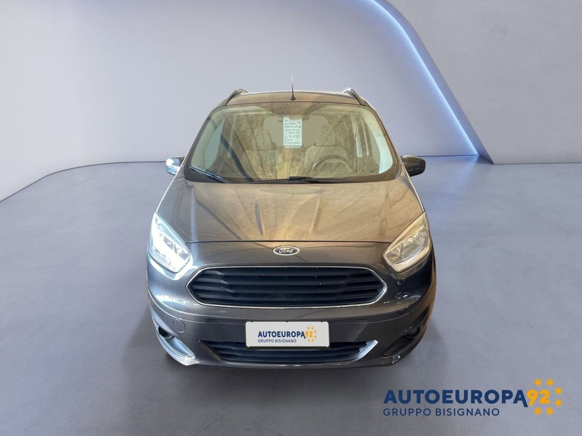 Ford Tourneo Courier 1.5 TDCI 75 CV Titanium (4)