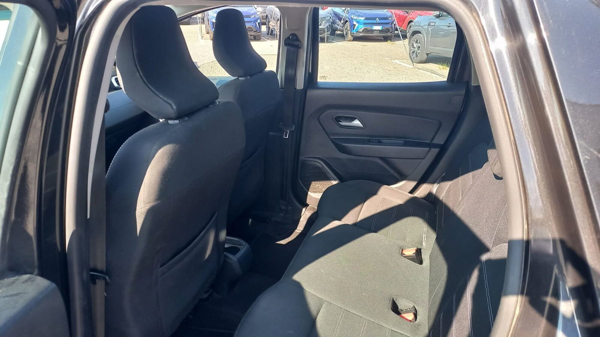 Dacia Duster 1.0 TCe GPL 4x2 Expression (7)
