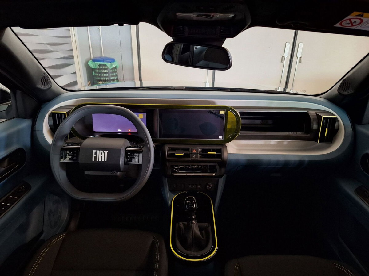 Fiat Grande Panda 1.2 Business 100cv (10)
