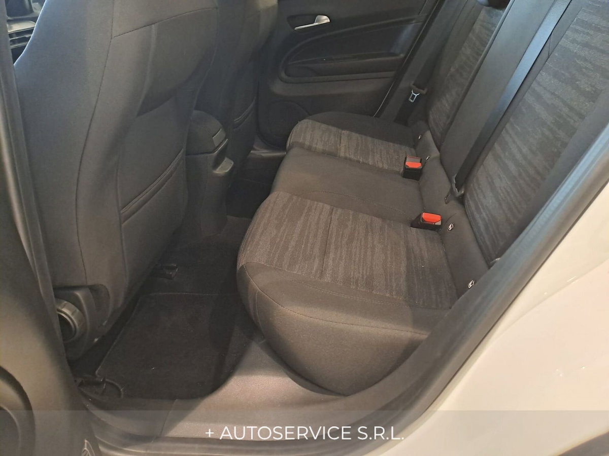 Jeep Avenger 1.2 turbo Longitude fwd 100cv (12)
