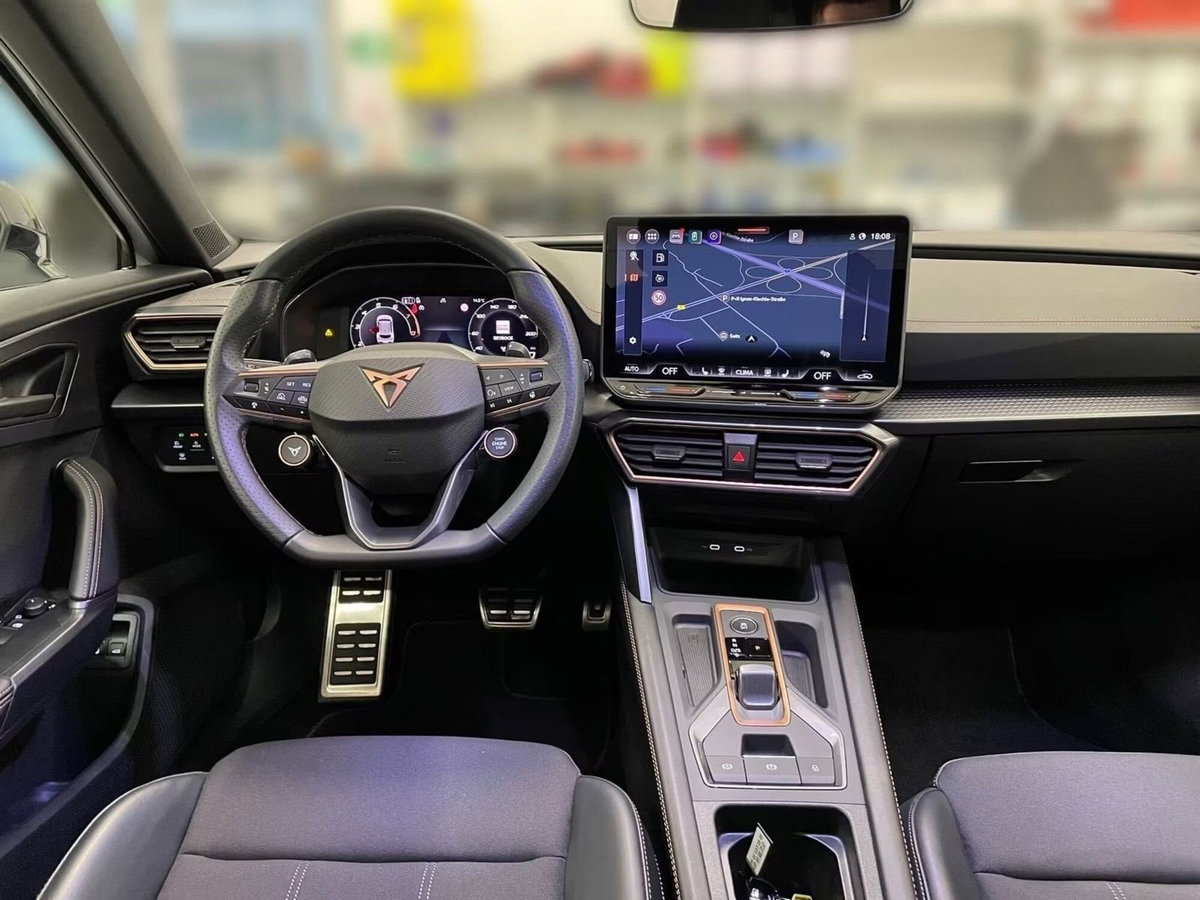 Cupra Formentor Formentor 1.4 e-Hybrid DSG (14)