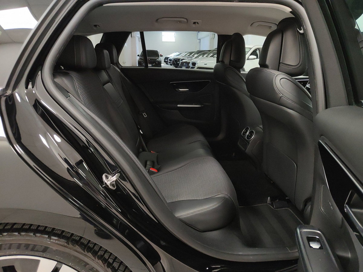 Mercedes-Benz Classe C Station Wagon 220 d Mild hybrid 4Matic Sport (7)