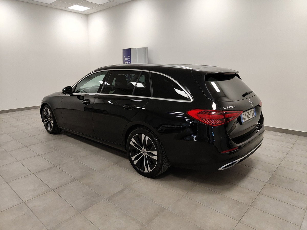 Mercedes-Benz Classe C Station Wagon 220 d Mild hybrid 4Matic Sport (9)