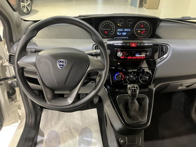 Lancia Ypsilon 0.9 TwinAir 85 CV 5 porte Metano Ecochic Gold (14)