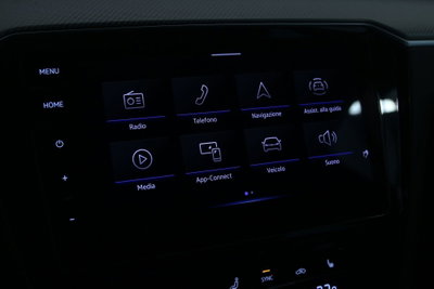 Volkswagen Passat Variant 2.0 TDI SCR 200 CV 4MOTION DSG Executive (16)