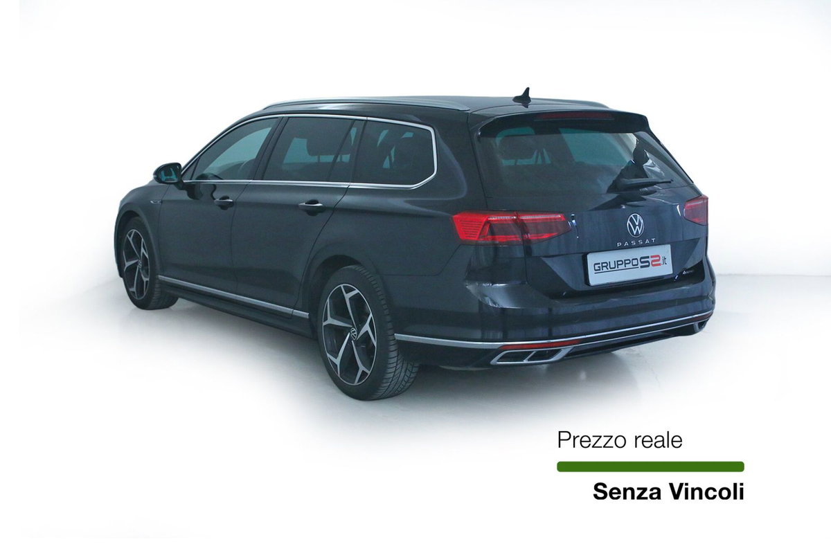 Volkswagen Passat Variant 2.0 TDI SCR 200 CV 4MOTION DSG Executive (6)