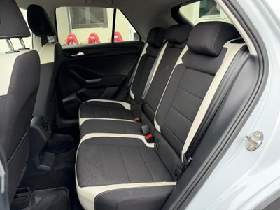 Volkswagen T-Roc 1.6 TDI SCR Style BlueMotion Technology (16)