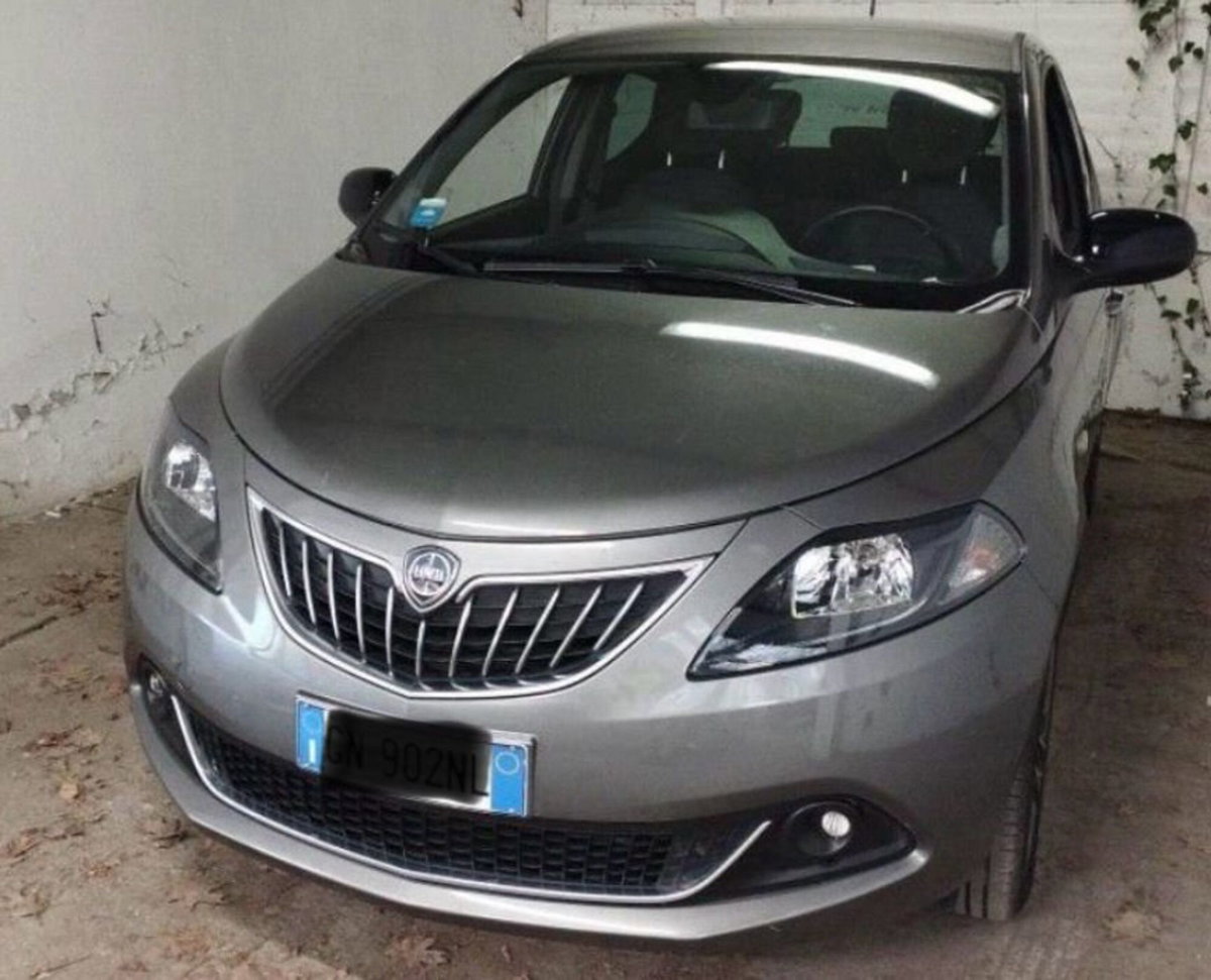 Lancia Ypsilon 1.0 FireFly 5 porte S&S Hybrid Gold Plus