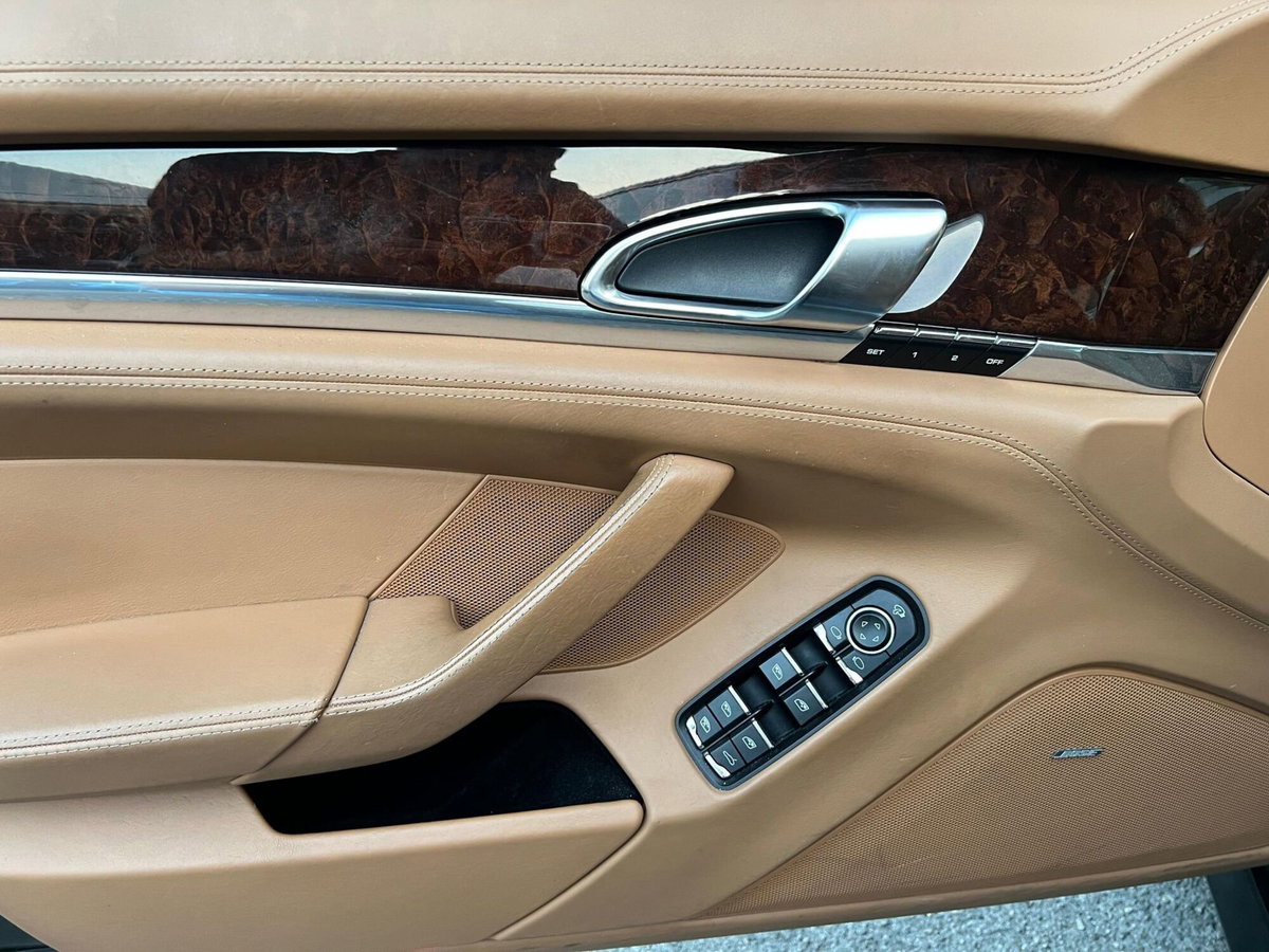 Porsche Panamera 4.8 Turbo (10)