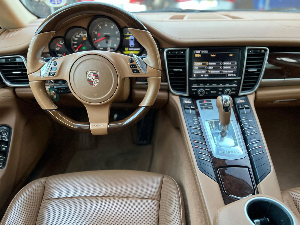 Porsche Panamera 4.8 Turbo (7)