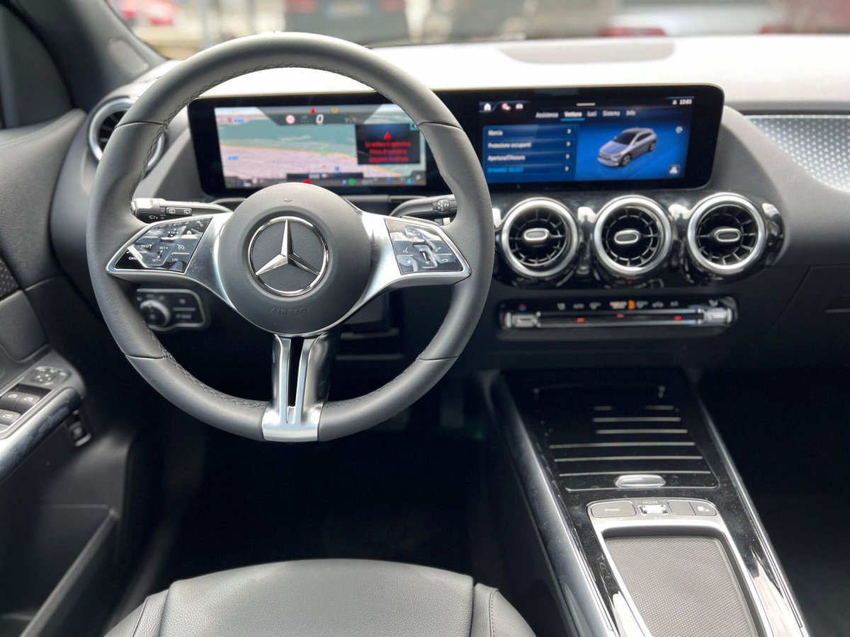 Mercedes-Benz GLA SUV 200 d Progressive Advanced Plus 4matic auto (8)