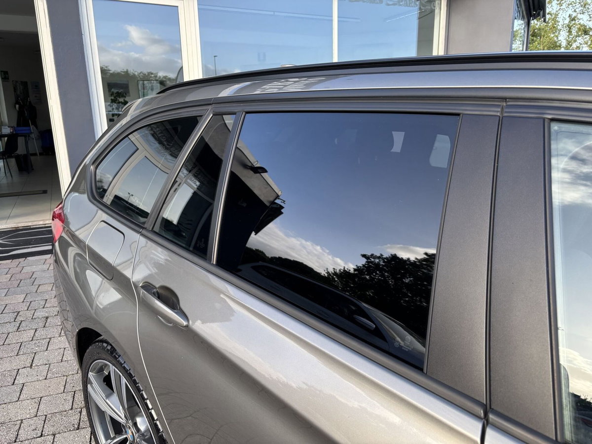 BMW Serie 3 Touring 318d  Business Advantage aut. (15)
