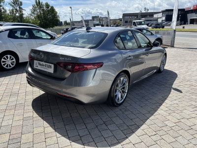 Alfa Romeo Giulia 2.2 Turbodiesel 150 CV AT8 Super (4)