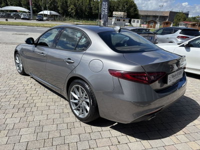Alfa Romeo Giulia 2.2 Turbodiesel 150 CV AT8 Super (6)