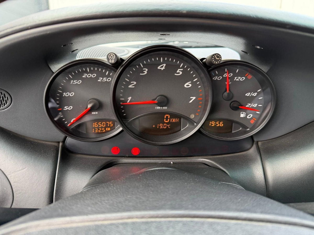 Porsche Boxster 2.5i 24V cat (11)