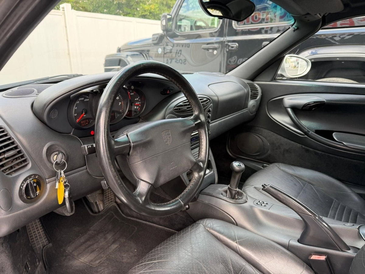 Porsche Boxster 2.5i 24V cat (13)