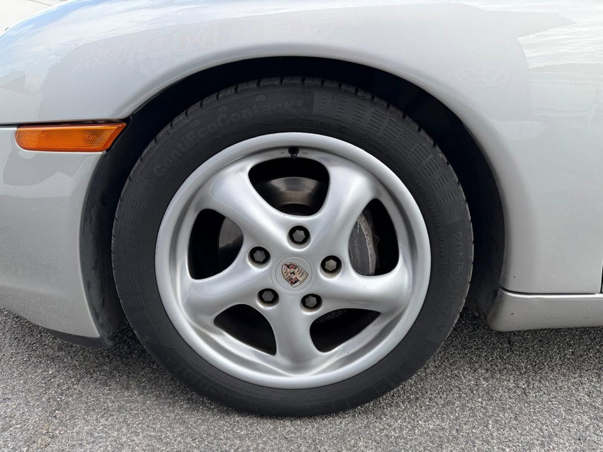 Porsche Boxster 2.5i 24V cat (8)