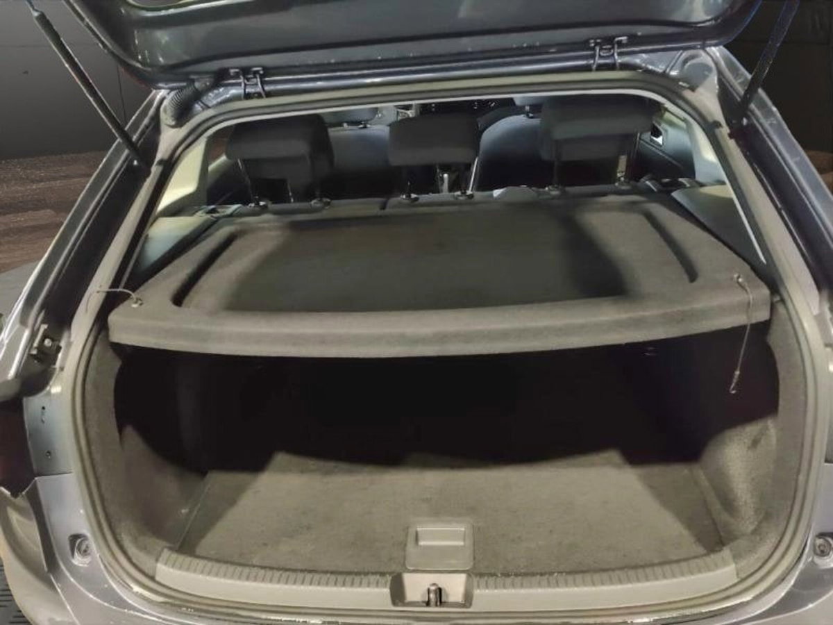 Volkswagen Taigo 1.0 tsi Life 115cv (8)