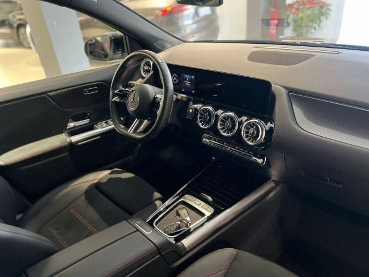 Mercedes-Benz GLA SUV 200 d AMG Line Advanced Plus 4matic auto (12)