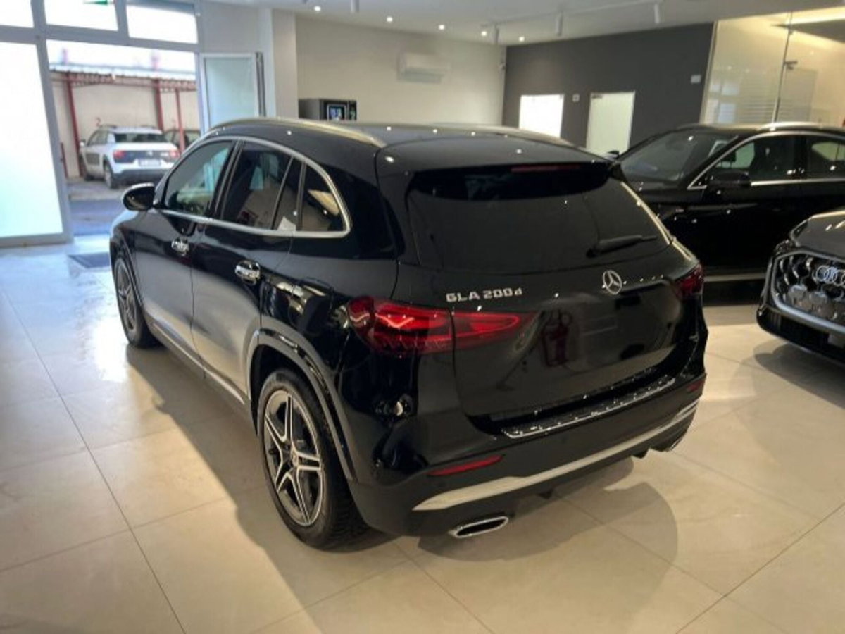 Mercedes-Benz GLA SUV 200 d AMG Line Advanced Plus 4matic auto (6)