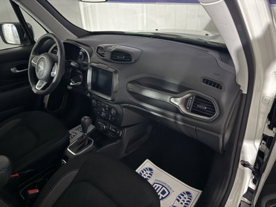 Jeep Renegade 1.3 T4 190CV PHEV 4xe AT6 Limited (18)