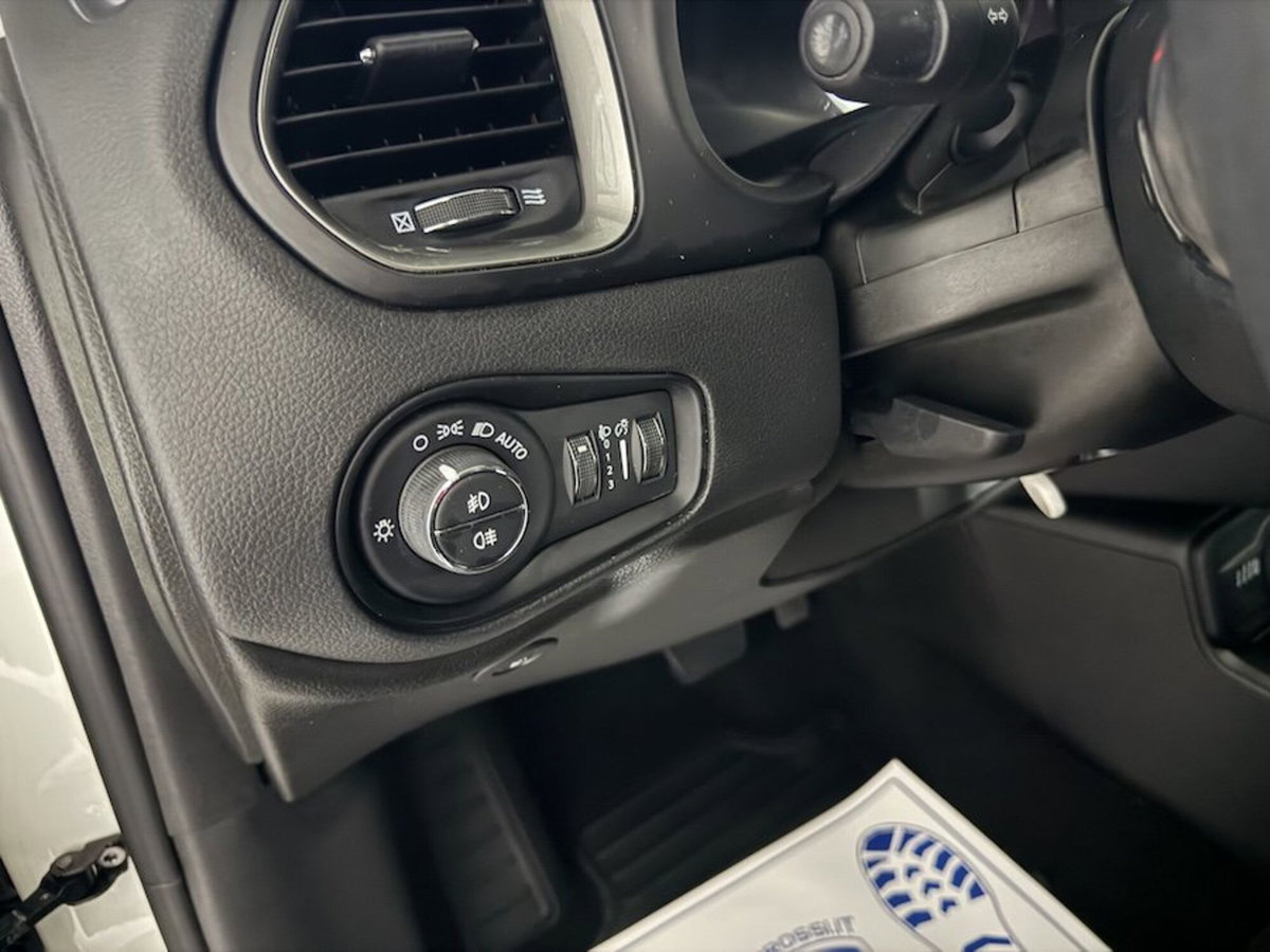 Jeep Renegade 1.3 T4 190CV PHEV 4xe AT6 Limited (20)
