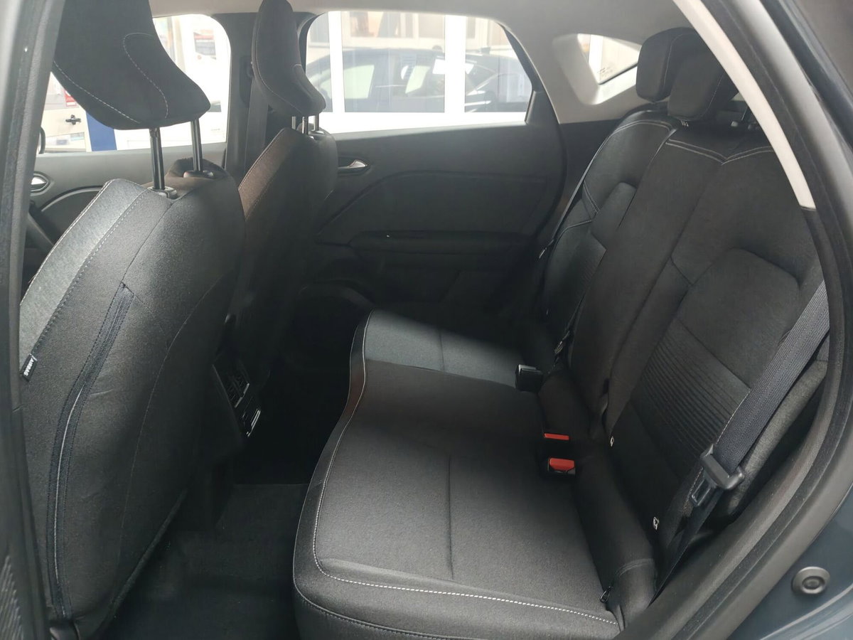 Renault Captur TCe 90 CV Equilibre (16)