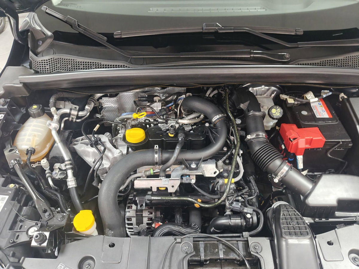 Renault Captur TCe 90 CV Equilibre (17)