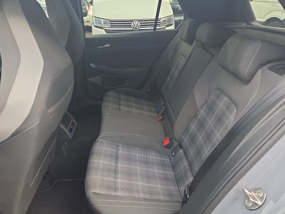 Volkswagen Golf 2.0 TDI GTD DSG (9)
