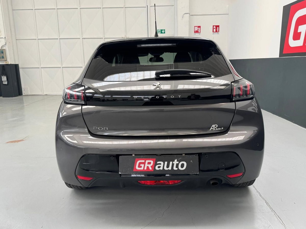 Peugeot 208 PureTech 100 Stop&Start 5 porte GT (8)
