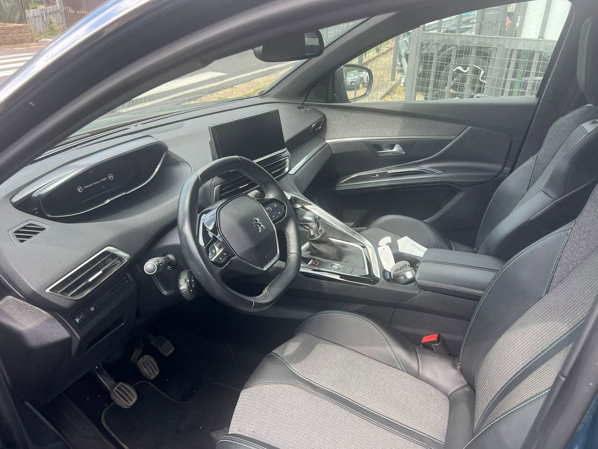 Peugeot 3008 PureTech Turbo 130 S&S Allure Pack (8)