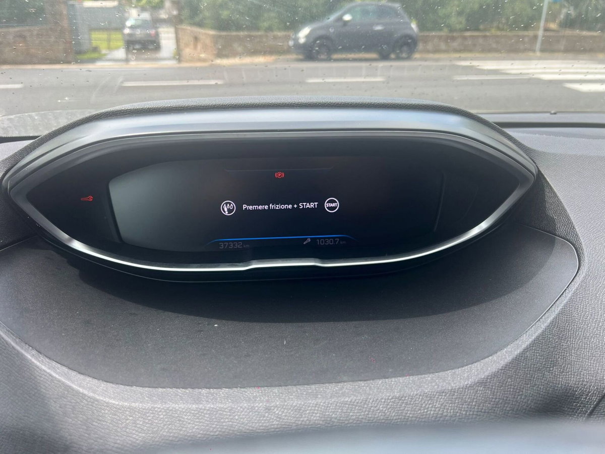 Peugeot 3008 PureTech Turbo 130 S&S Allure Pack (9)
